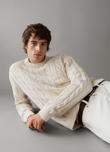 REGULAR FIT CABLE KNIT JUMPER