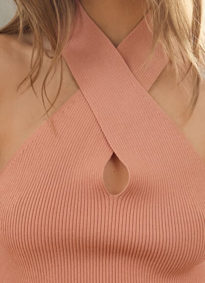 HALTER NECK RIBBED TOP