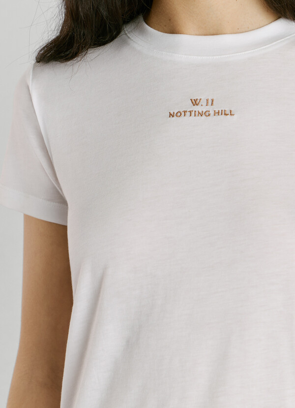 EMBROIDERED W11 LOGO T-SHIRT