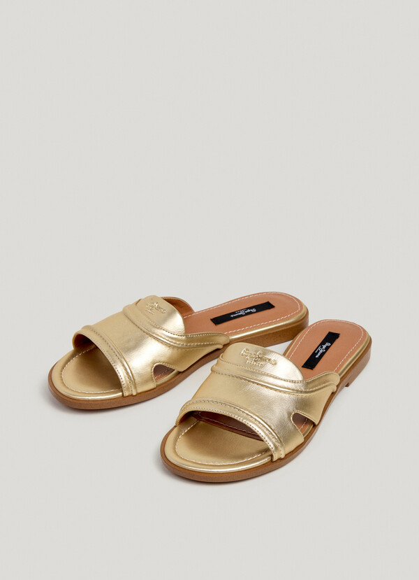 METALLIC FLAT SANDALS