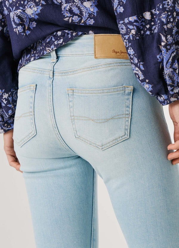 LOW-RISE SKINNY FIT JEANS - SOHO