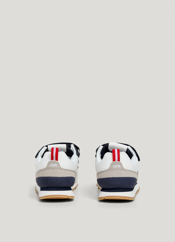 RUNNING TRAINERS WITH VELCRO CLOSURE