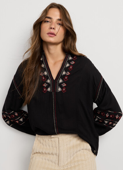 FLUID BLOUSE WITH ETHNIC EMBROIDERY