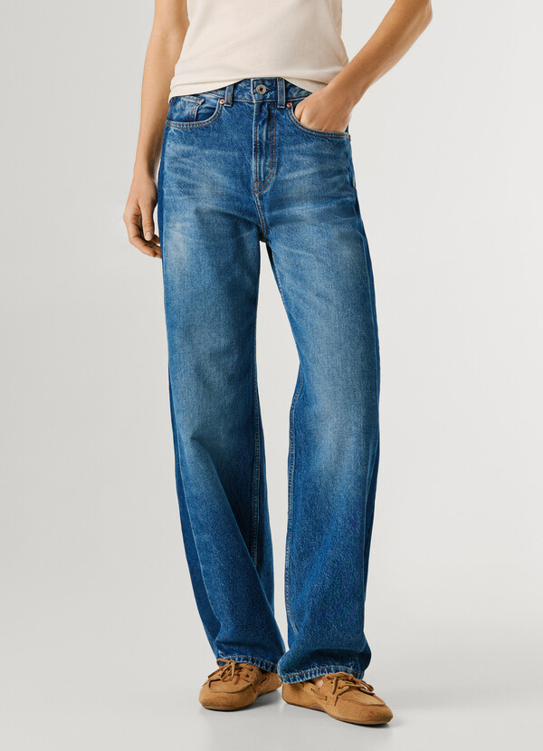 HIGH-RISE STRAIGHT FIT JEANS - EDEN