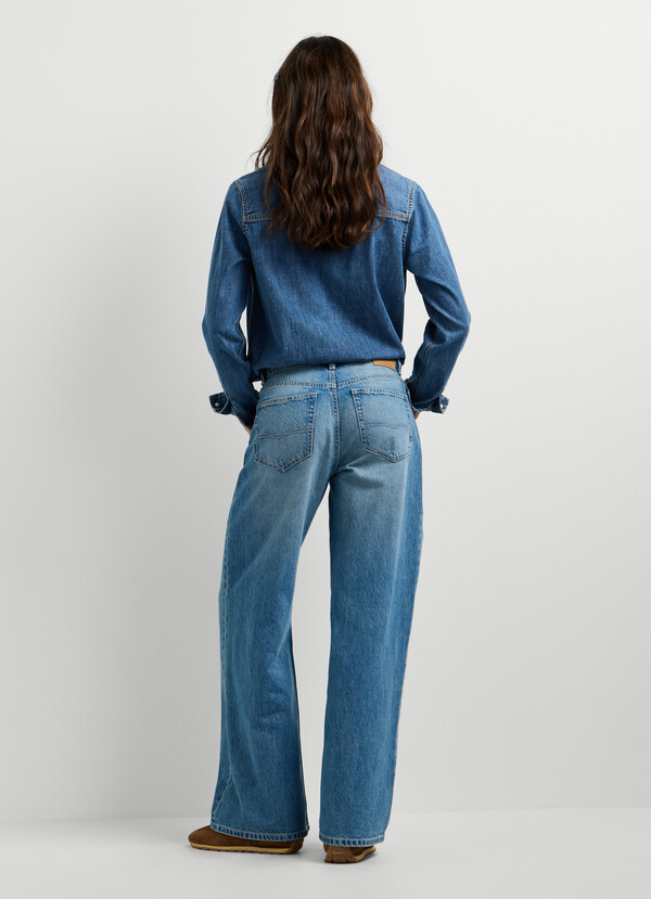 LINA- HIGH-RISE WIDE FIT JEANS