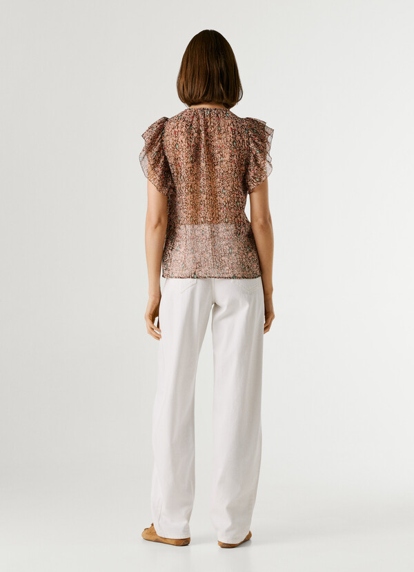 V-NECK RUFFLE BLOUSE