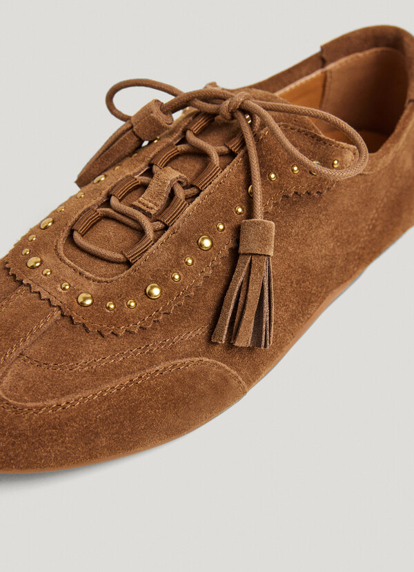 SUEDE SHOES WITH STUDS