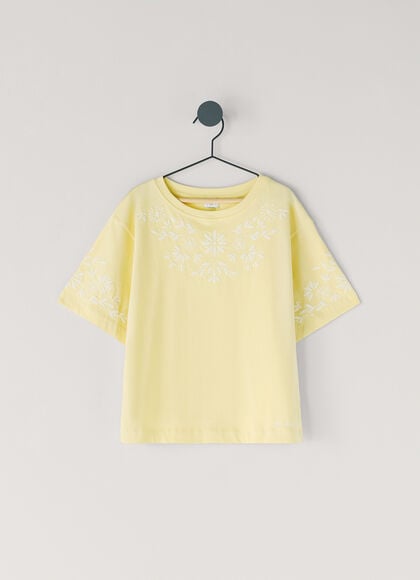 RELAXED FIT FLORAL EMBROIDERY T-SHIRT