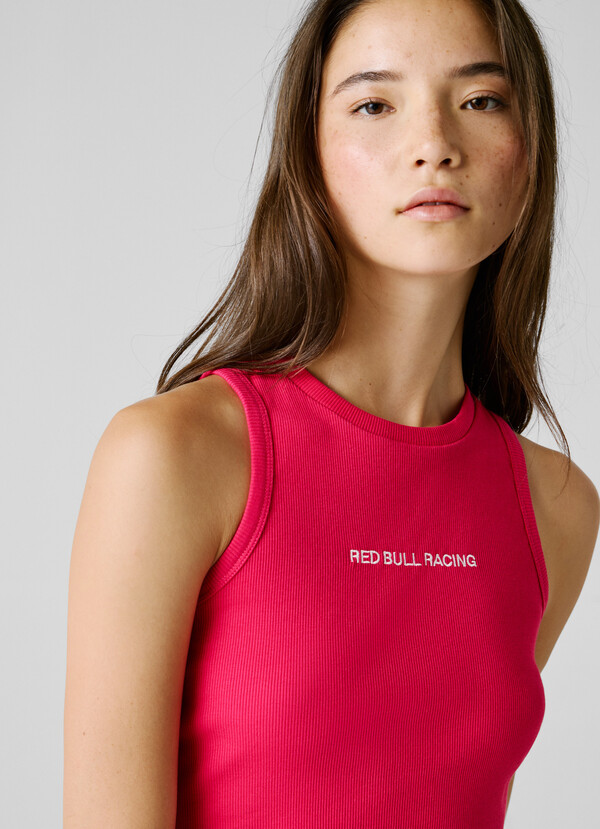 CROPPED SLEEVELESS TOP