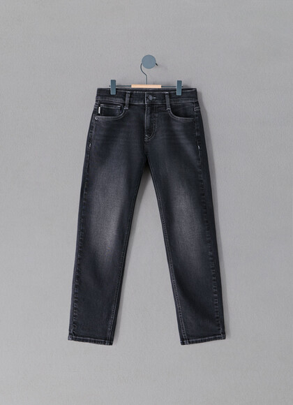 ASHER - TAPER FIT MID-RISE JEANS