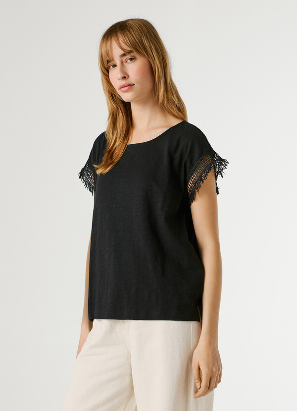 CREW NECK T-SHIRT WITH FRINGES