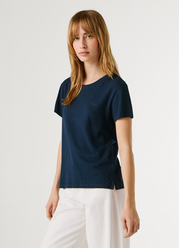 EMBROIDERED LOGO T-SHIRT