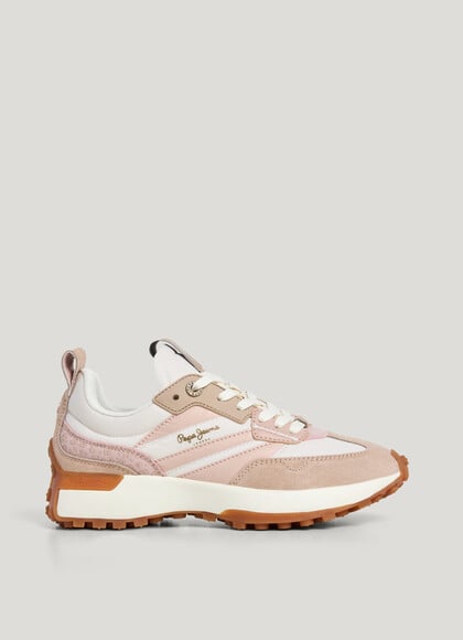 TRAINERS WITH SUEDE DETAILS