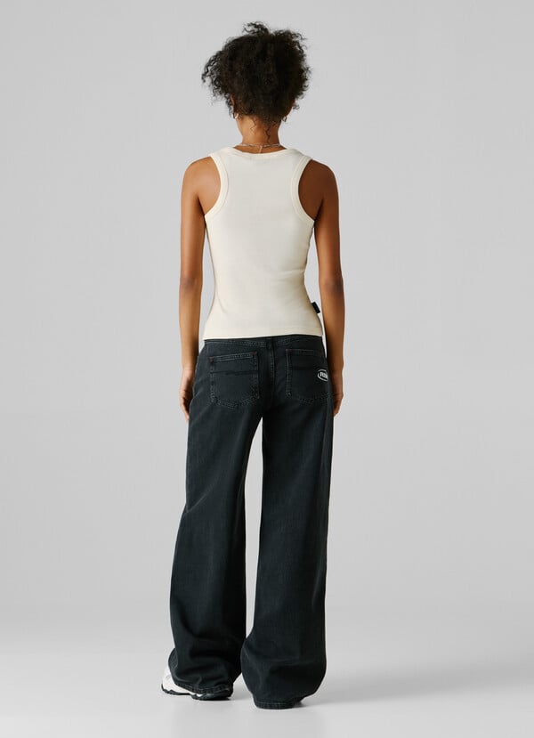 SLEEVELESS RIBBED TOP