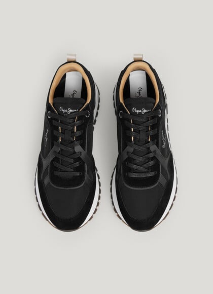 ARI - RETRO RUNNING TRAINERS