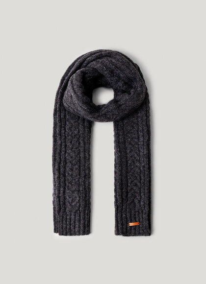 CABLE KNIT SCARF