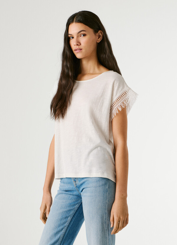 CREW NECK T-SHIRT WITH FRINGES