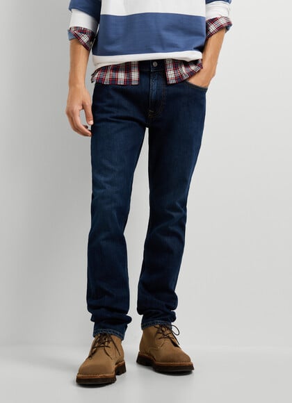 STANLEY - TAPER FIT MID-RISE JEANS
