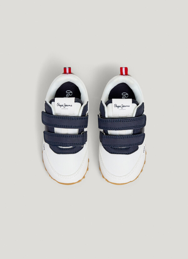 RUNNING TRAINERS WITH VELCRO CLOSURE