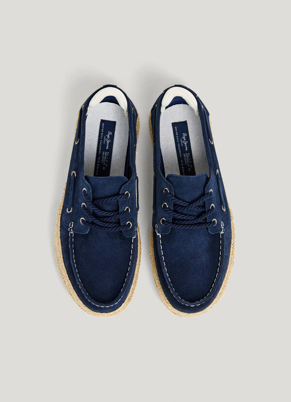 SUEDE BOAT SHOES
