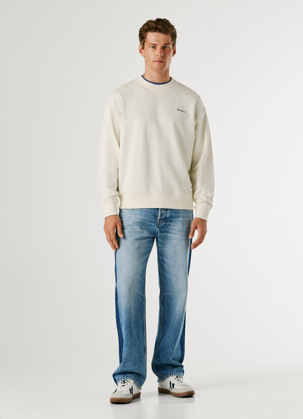 CREW NECK LOGO SWEATSHIRT