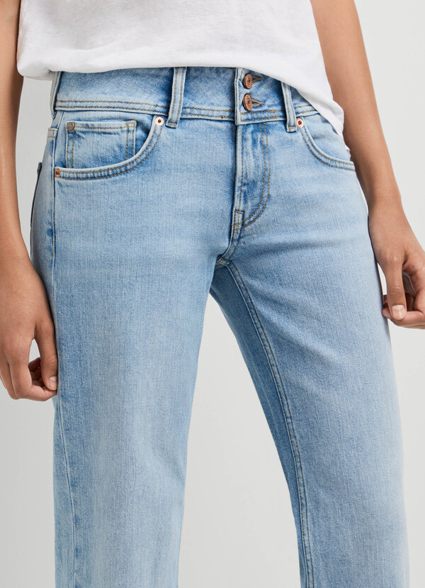 LOW-RISE STRAIGHT FIT JEANS - VENUS