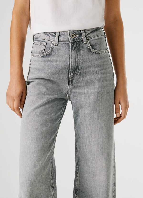 HIGH-RISE STRAIGHT FIT JEANS - LEXA