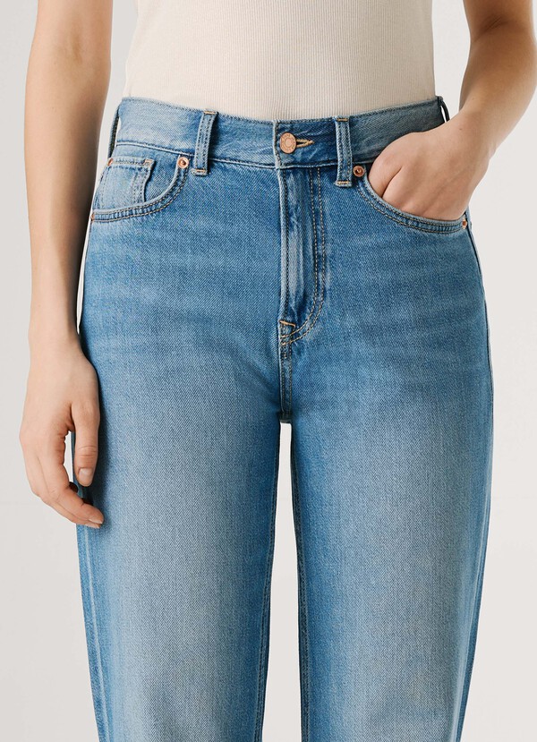 ROBYN - HIGH-RISE STRAIGHT FIT JEANS