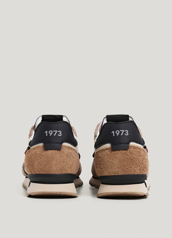 RETRO RUNNING TRAINERS