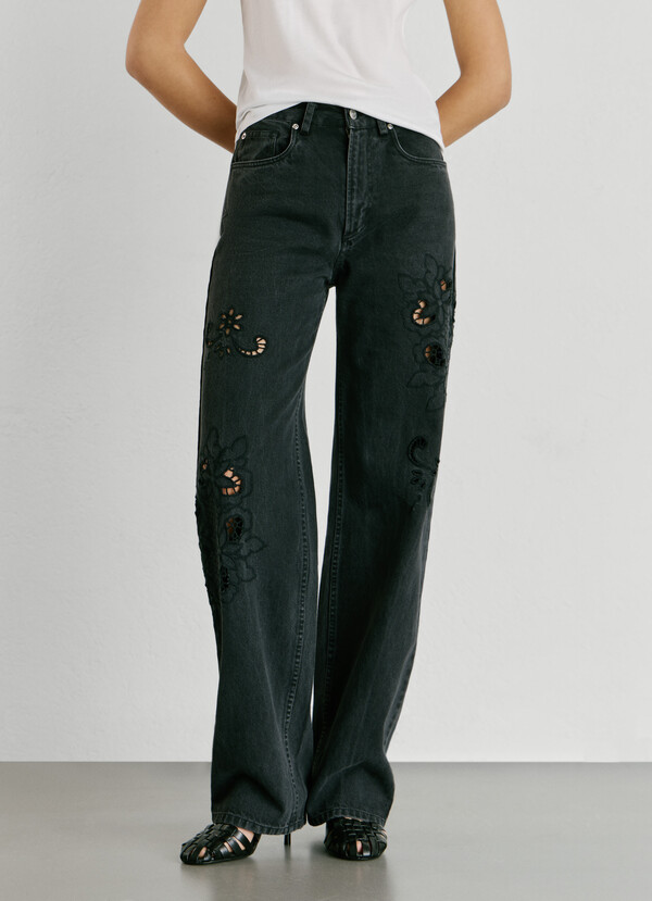 EDEN- HIGH-RISE STRAIGHT FIT JEANS