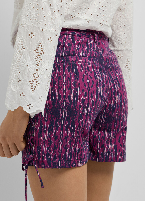 ABSTRACT PRINT SHORTS