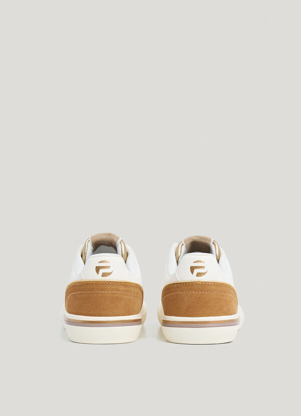 CLASSIC TRAINERS WITH SUEDE DETAILS