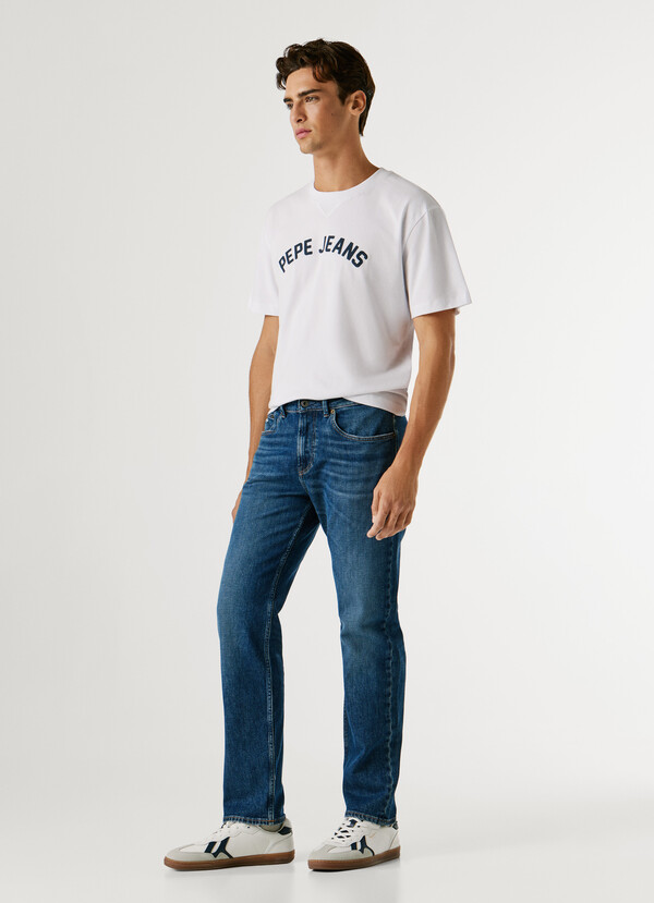 CASH - STRAIGHT FIT MID-RISE JEANS