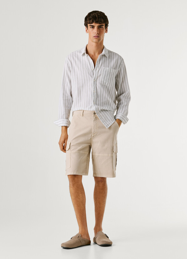 REGULAR FIT CARGO SHORTS
