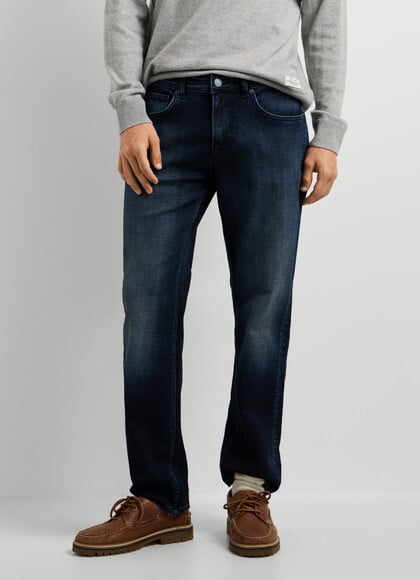 CASH - STRAIGHT FIT MID-RISE JEANS