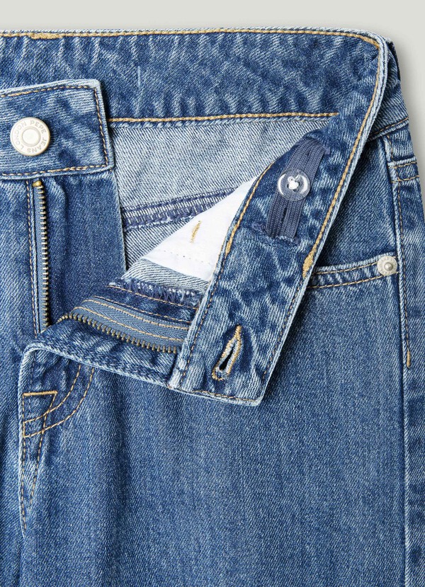 HIGH-RISE STRAIGHT FIT JEANS - ROBYNE