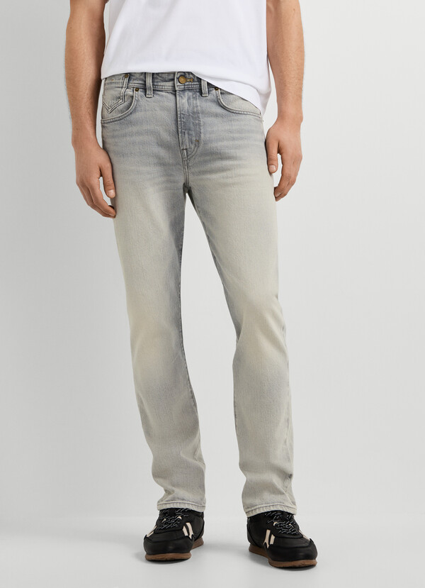 SLIM FIT MID-RISE JEANS - PIPE