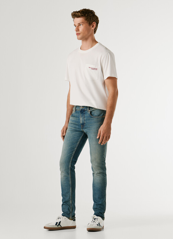 STANLEY- TAPER FIT MID-RISE JEANS