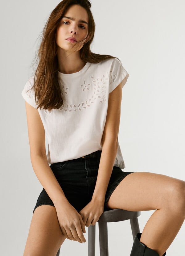 T-SHIRT WITH OPENWORK FLORAL DETAILS