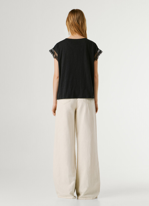CREW NECK T-SHIRT WITH FRINGES