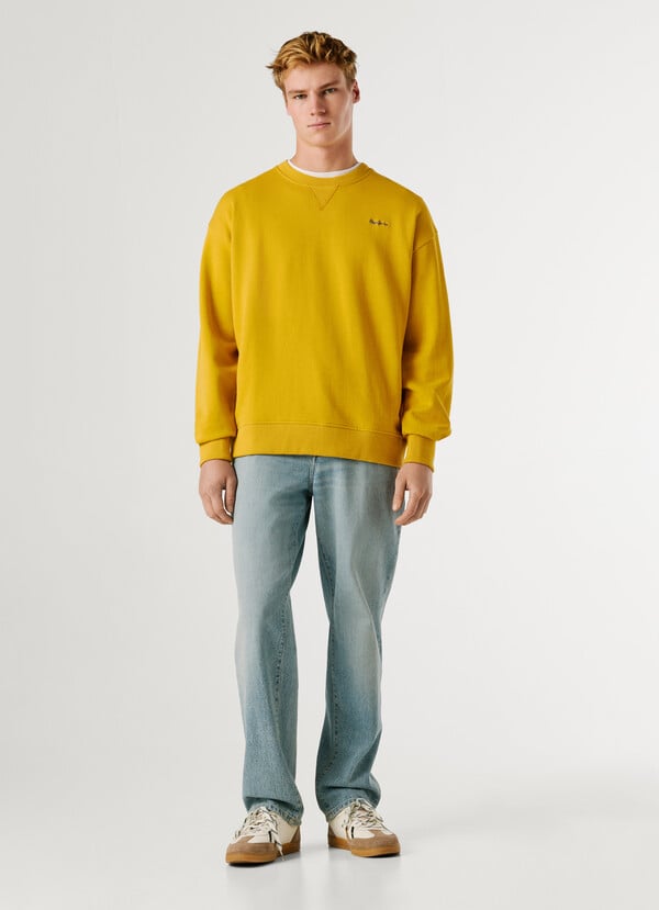 CREW NECK LOGO SWEATSHIRT