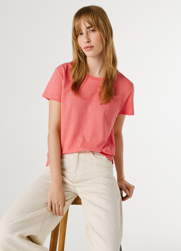 EMBROIDERED LOGO T-SHIRT