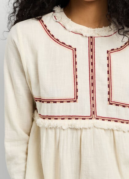 EMBROIDERED DETAILS BLOUSE