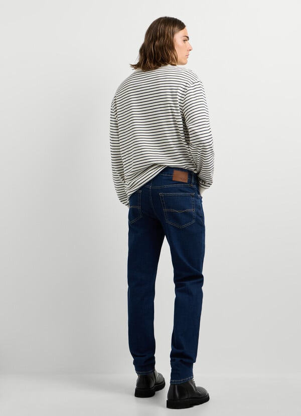 HATCH - SLIM FIT MID-RISE JEANS