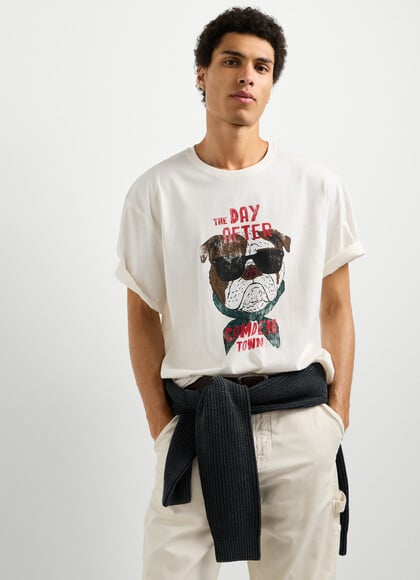 CASUAL FIT PRINTED GRAPHIC T-SHIRT