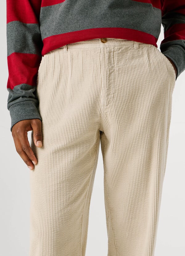 RELAXED FIT POPLIN CHINOS