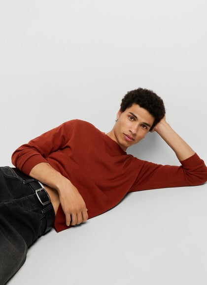 REGULAR FIT CREW NECK KNIT JUMPER