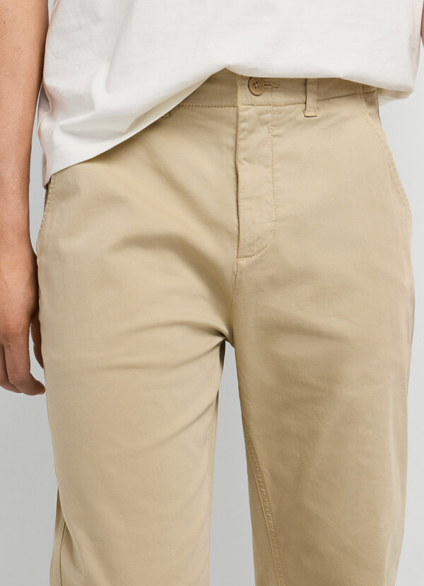 RELAXED FIT TWILL CHINOS