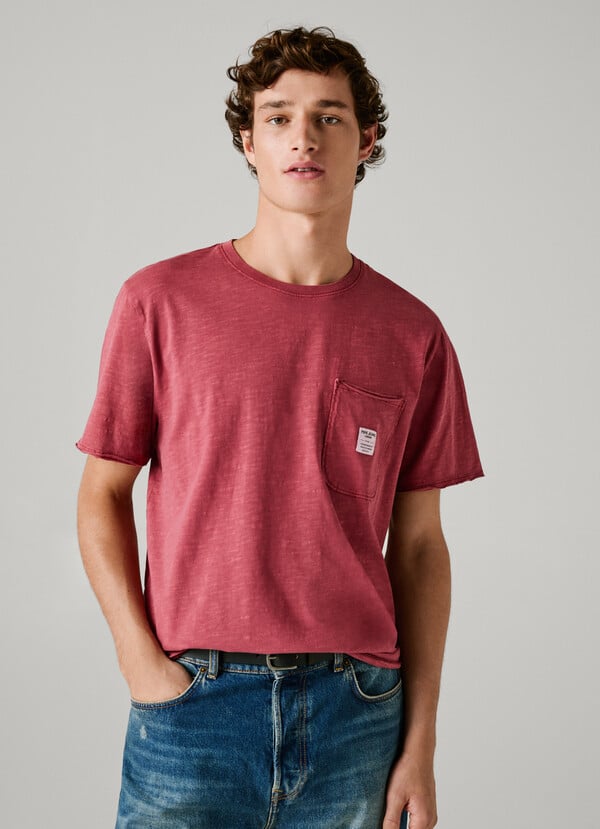 REGULAR FIT FRONT POCKET T-SHIRT