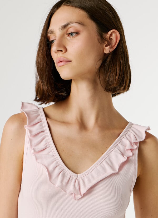 V-NECK RIBBED TOP